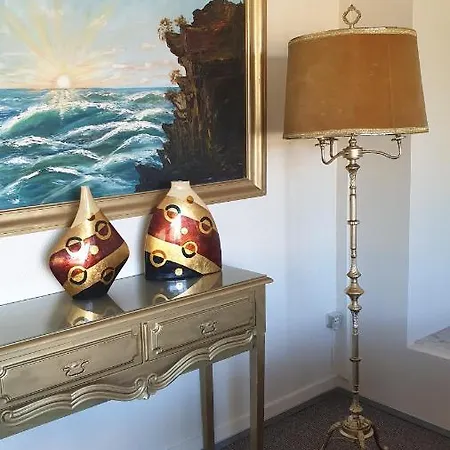 Eden Hotel 3*
